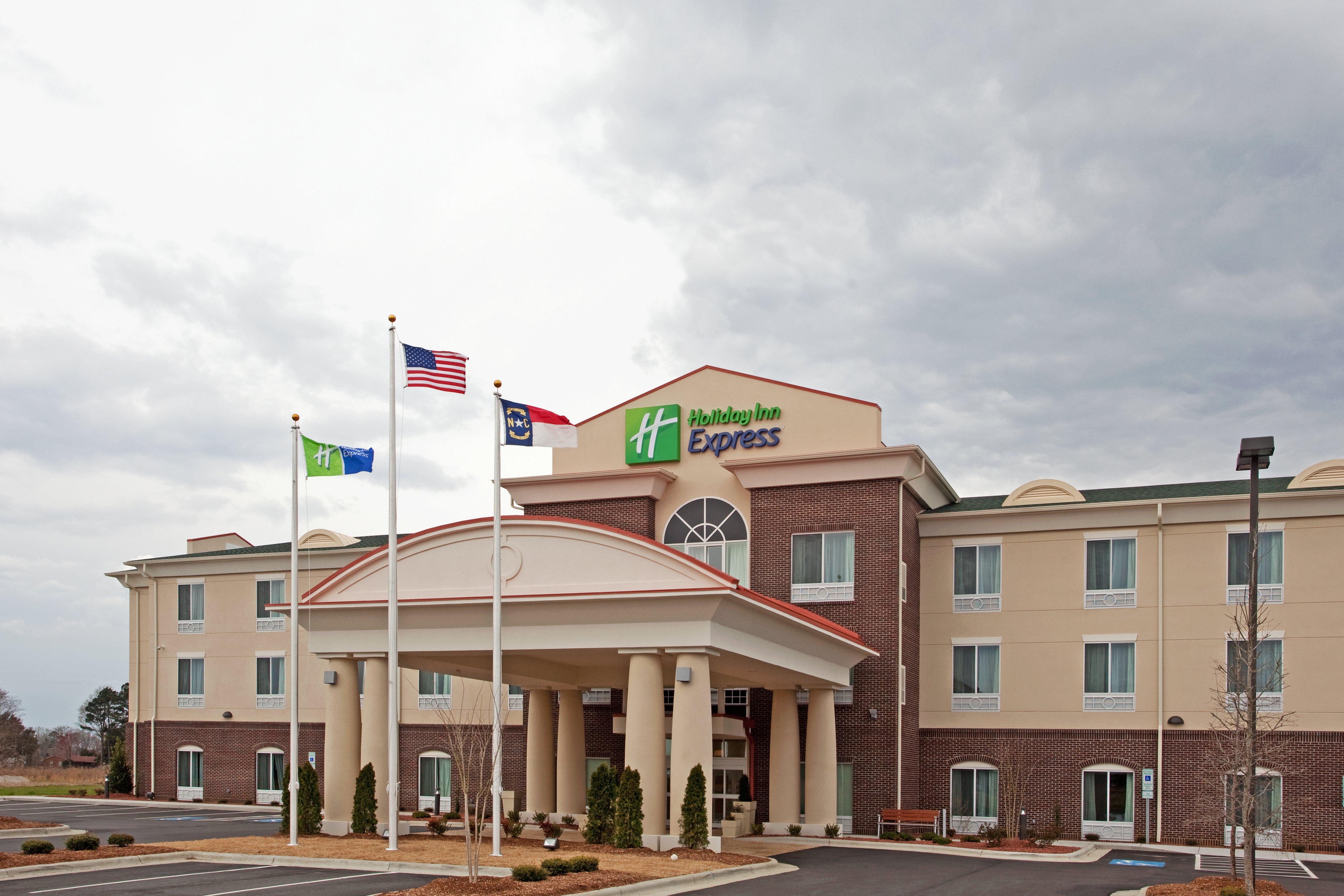 Holiday Inn Express Pembroke By Ihg מראה חיצוני תמונה