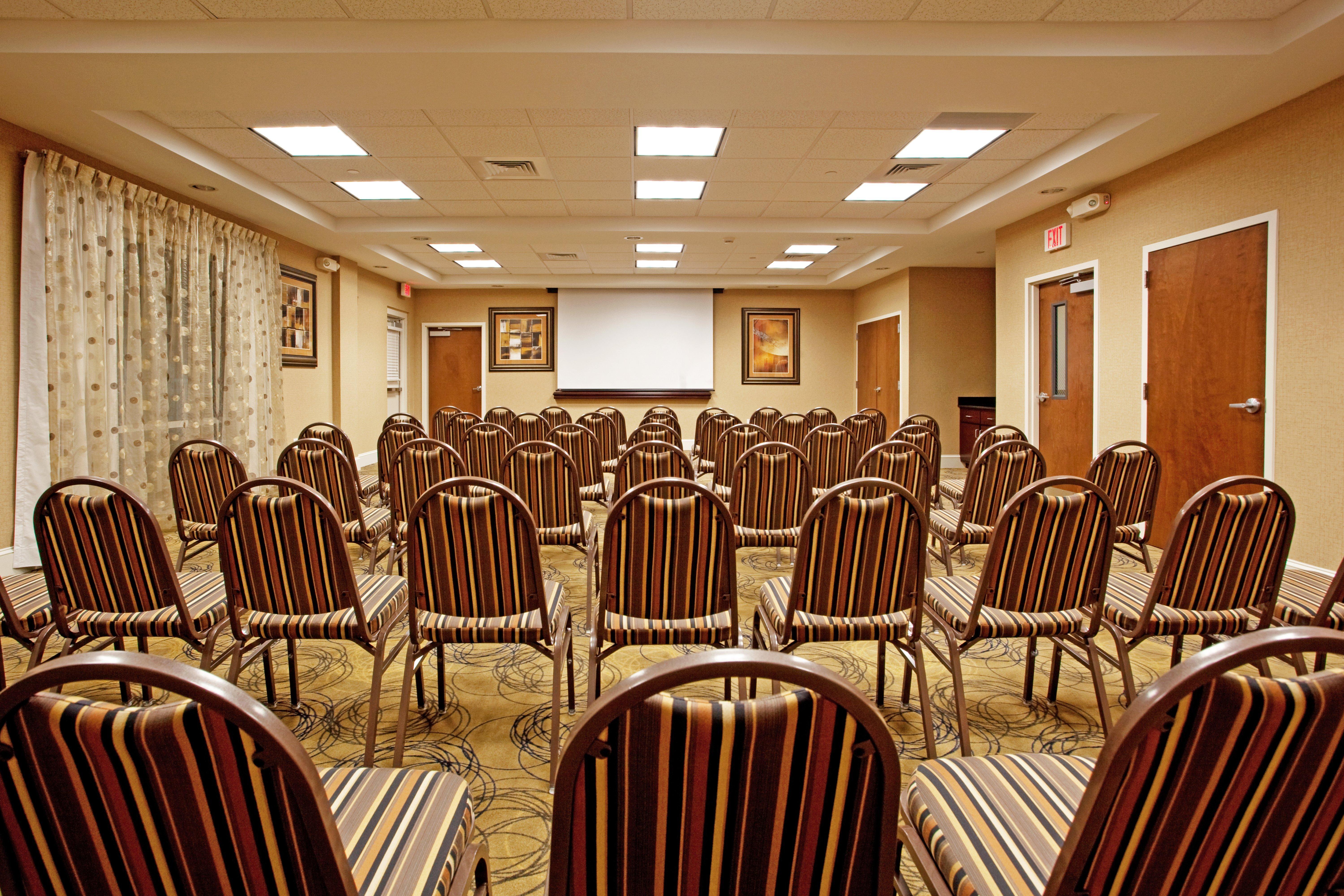 Holiday Inn Express Pembroke By Ihg מראה חיצוני תמונה