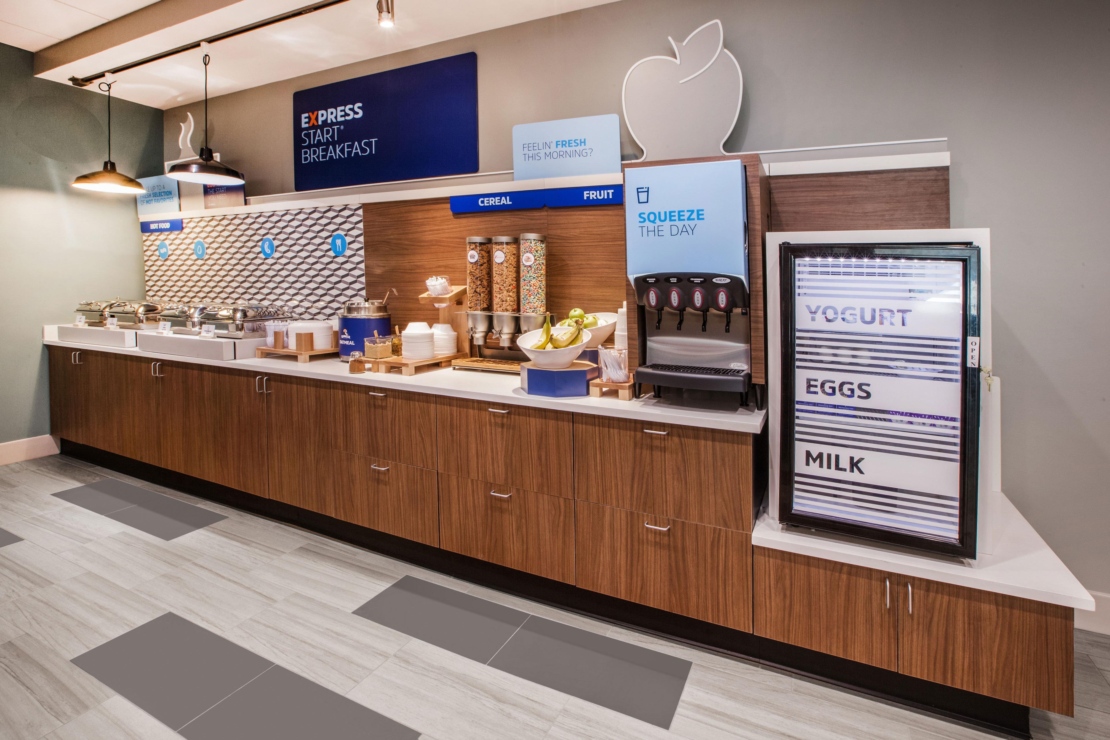 Holiday Inn Express Pembroke By Ihg מראה חיצוני תמונה