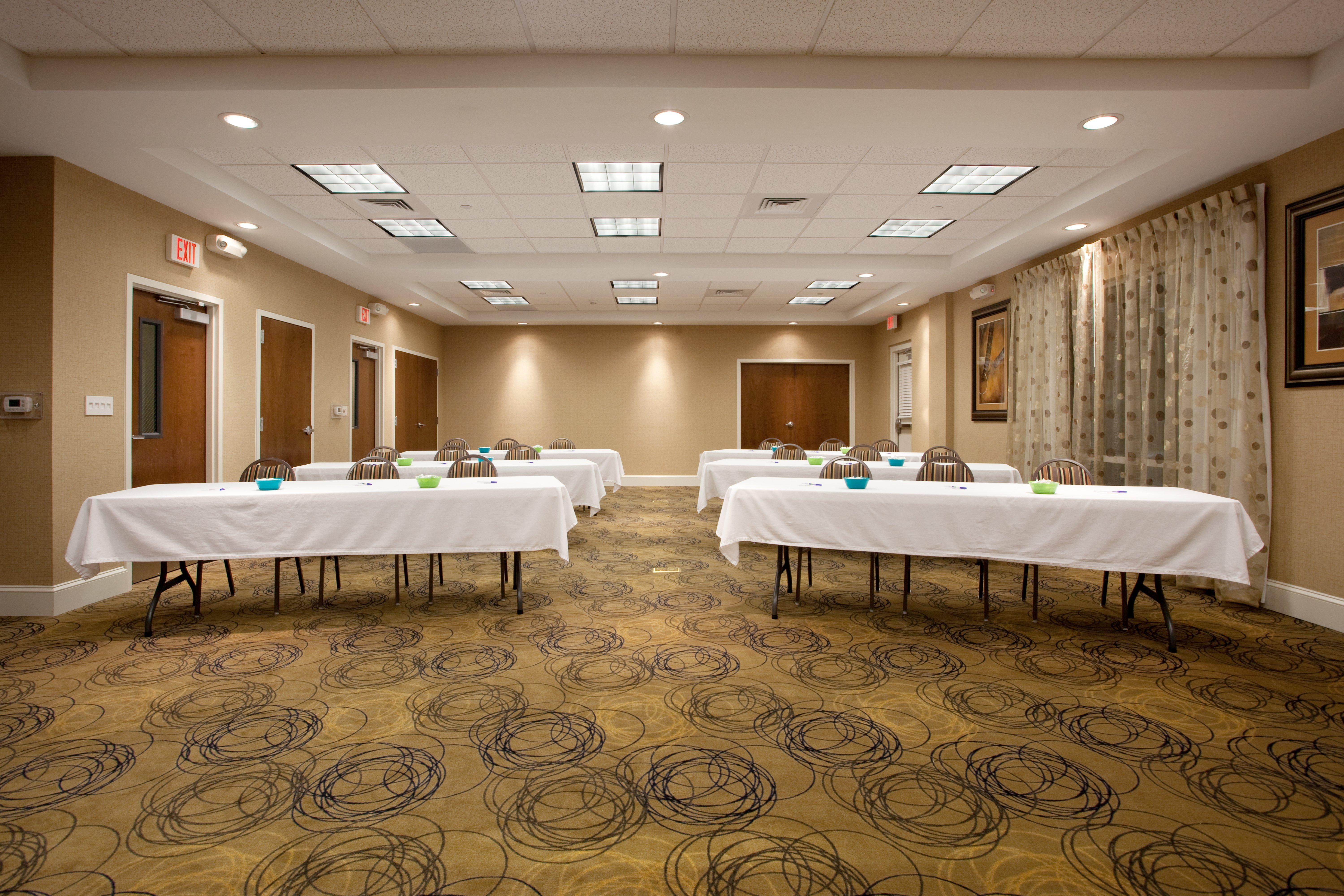 Holiday Inn Express Pembroke By Ihg מראה חיצוני תמונה
