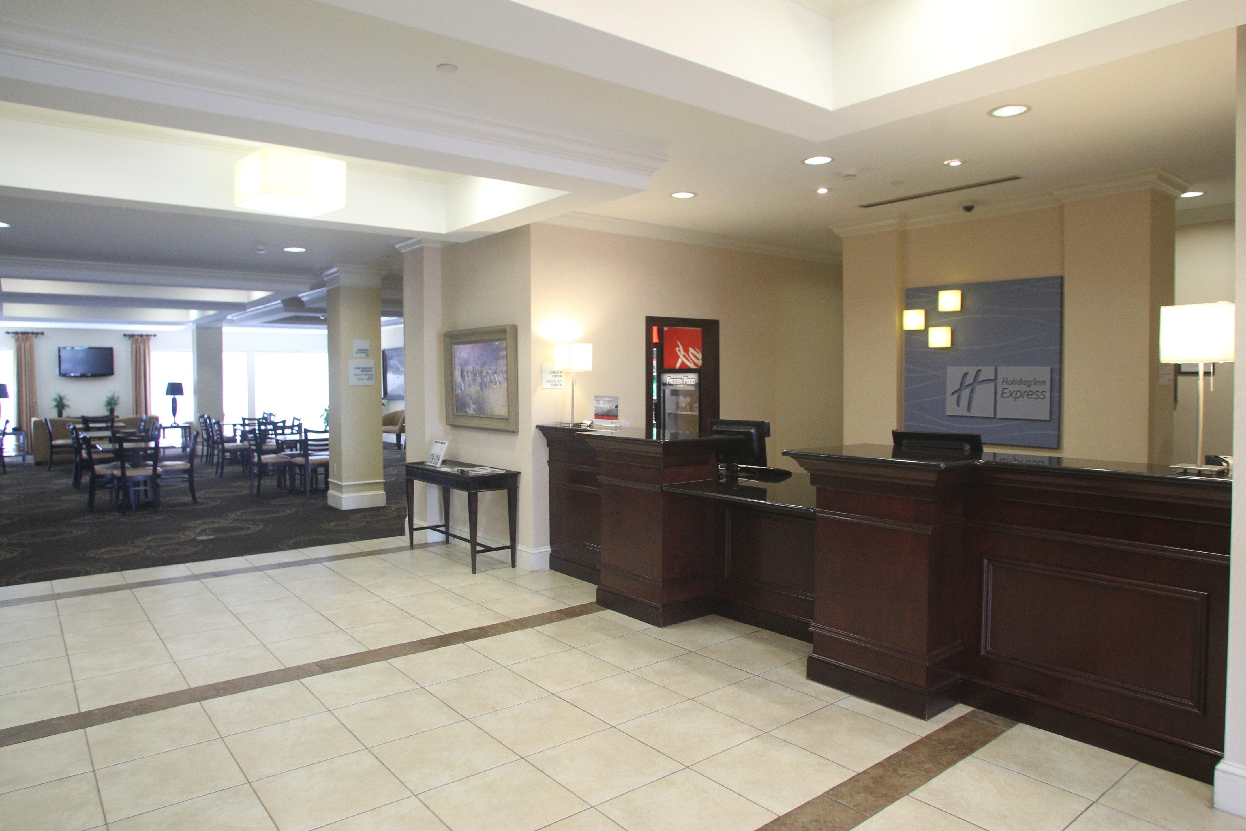Holiday Inn Express Pembroke By Ihg מראה חיצוני תמונה