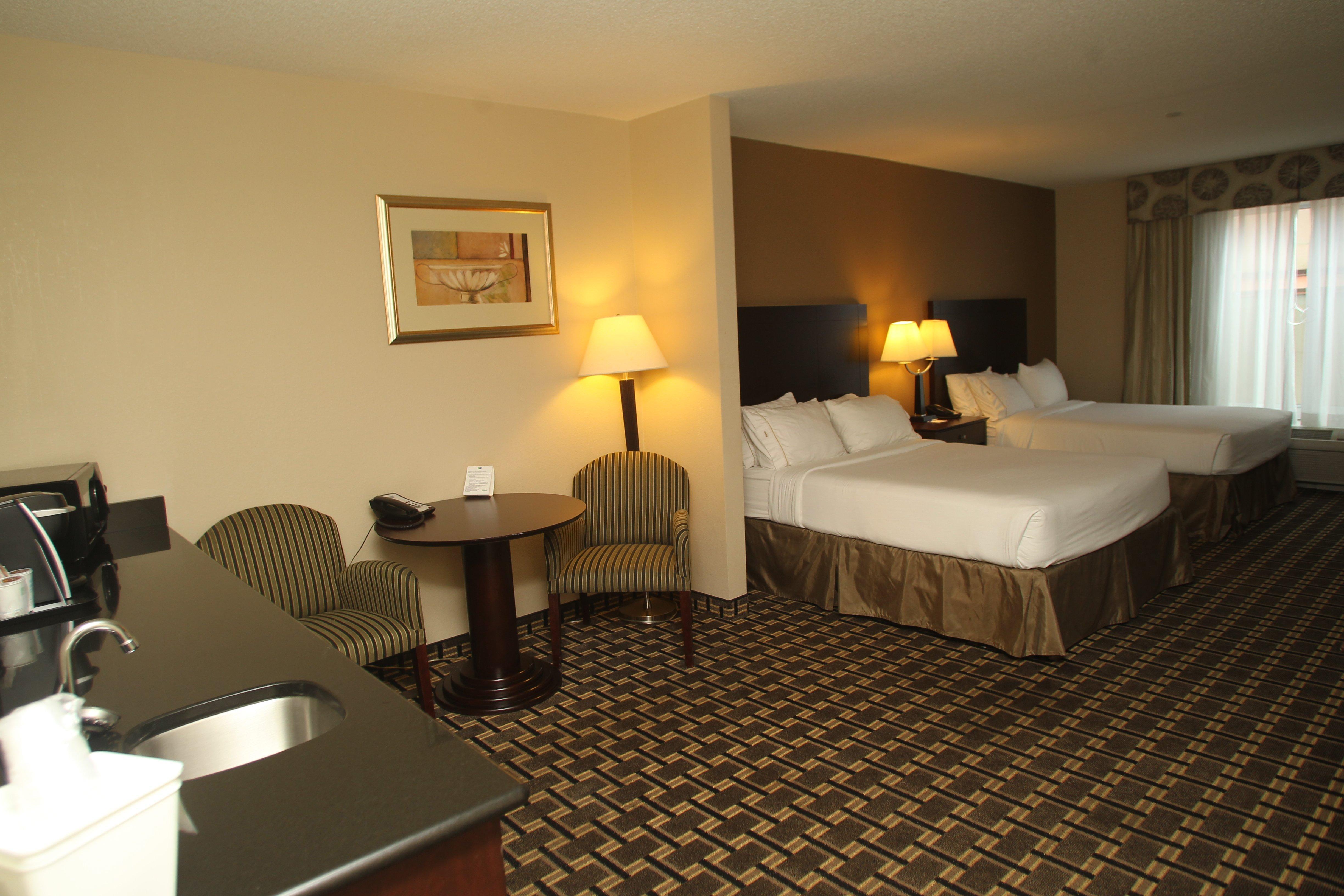 Holiday Inn Express Pembroke By Ihg מראה חיצוני תמונה