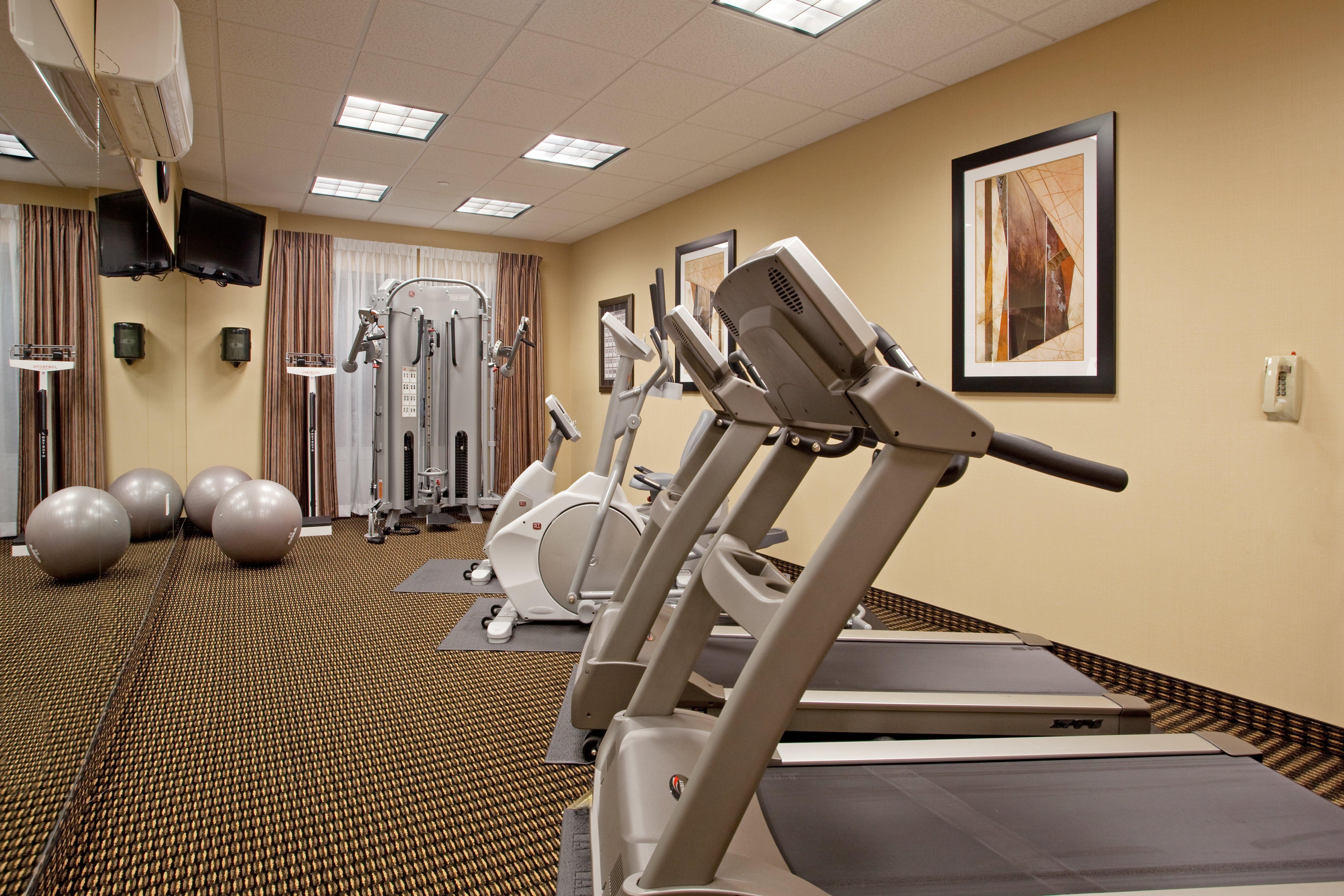 Holiday Inn Express Pembroke By Ihg מראה חיצוני תמונה