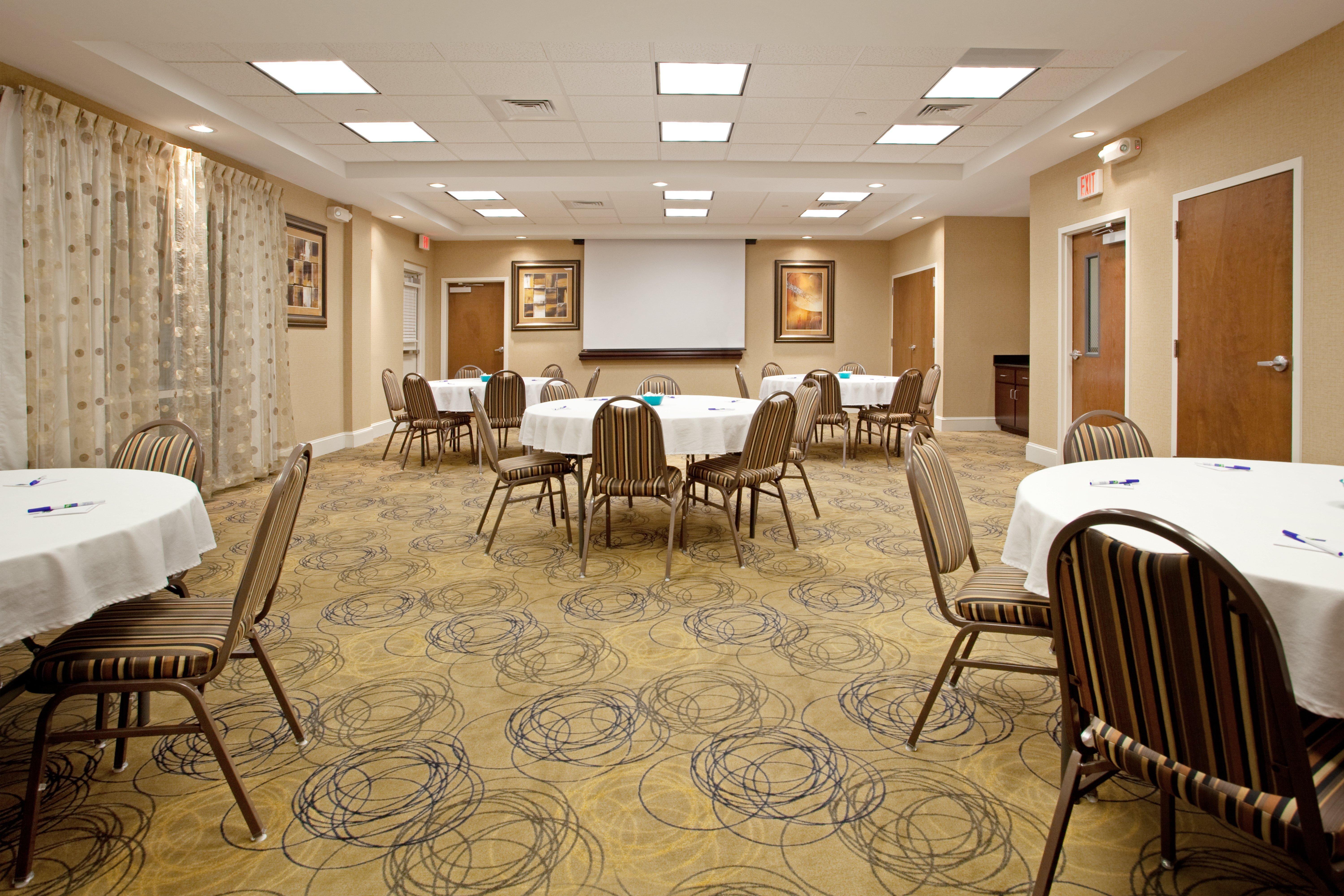 Holiday Inn Express Pembroke By Ihg מראה חיצוני תמונה