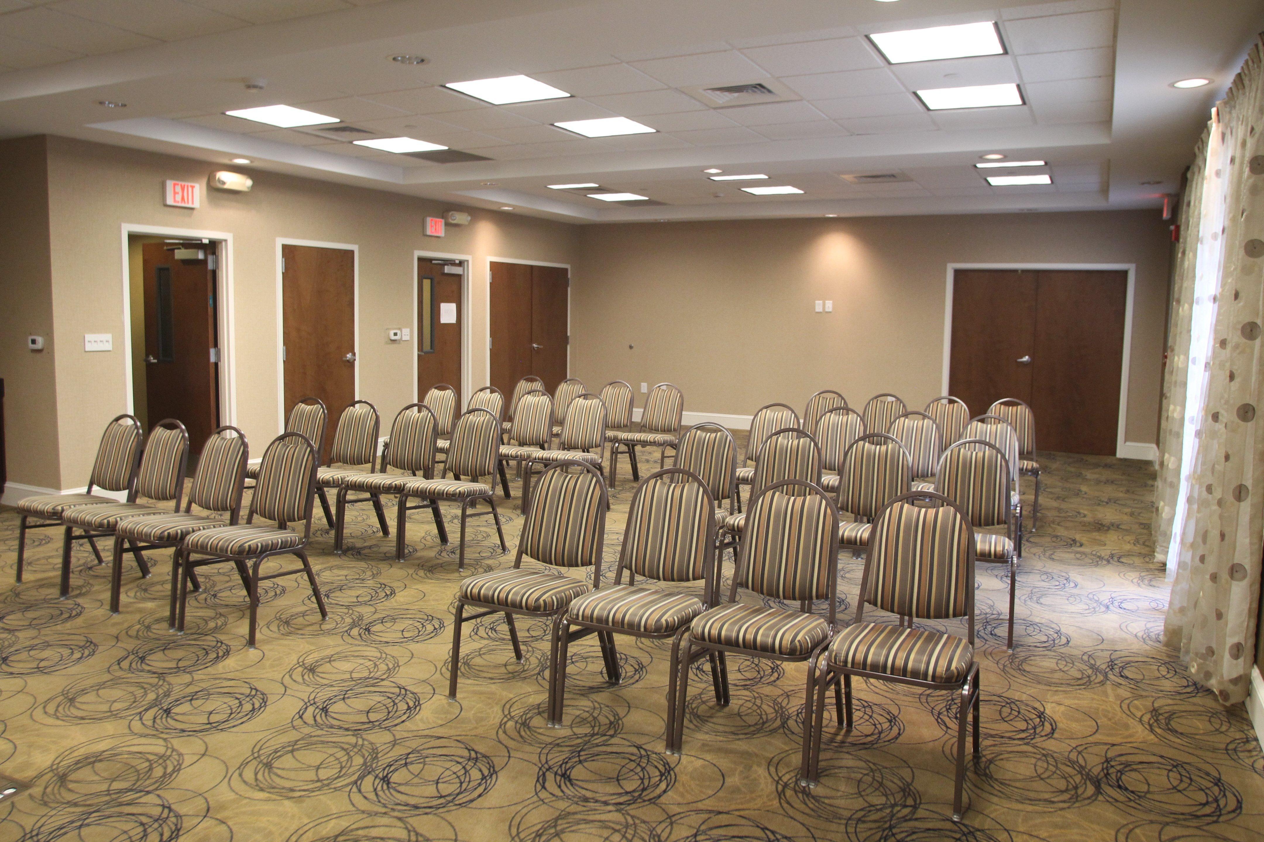 Holiday Inn Express Pembroke By Ihg מראה חיצוני תמונה