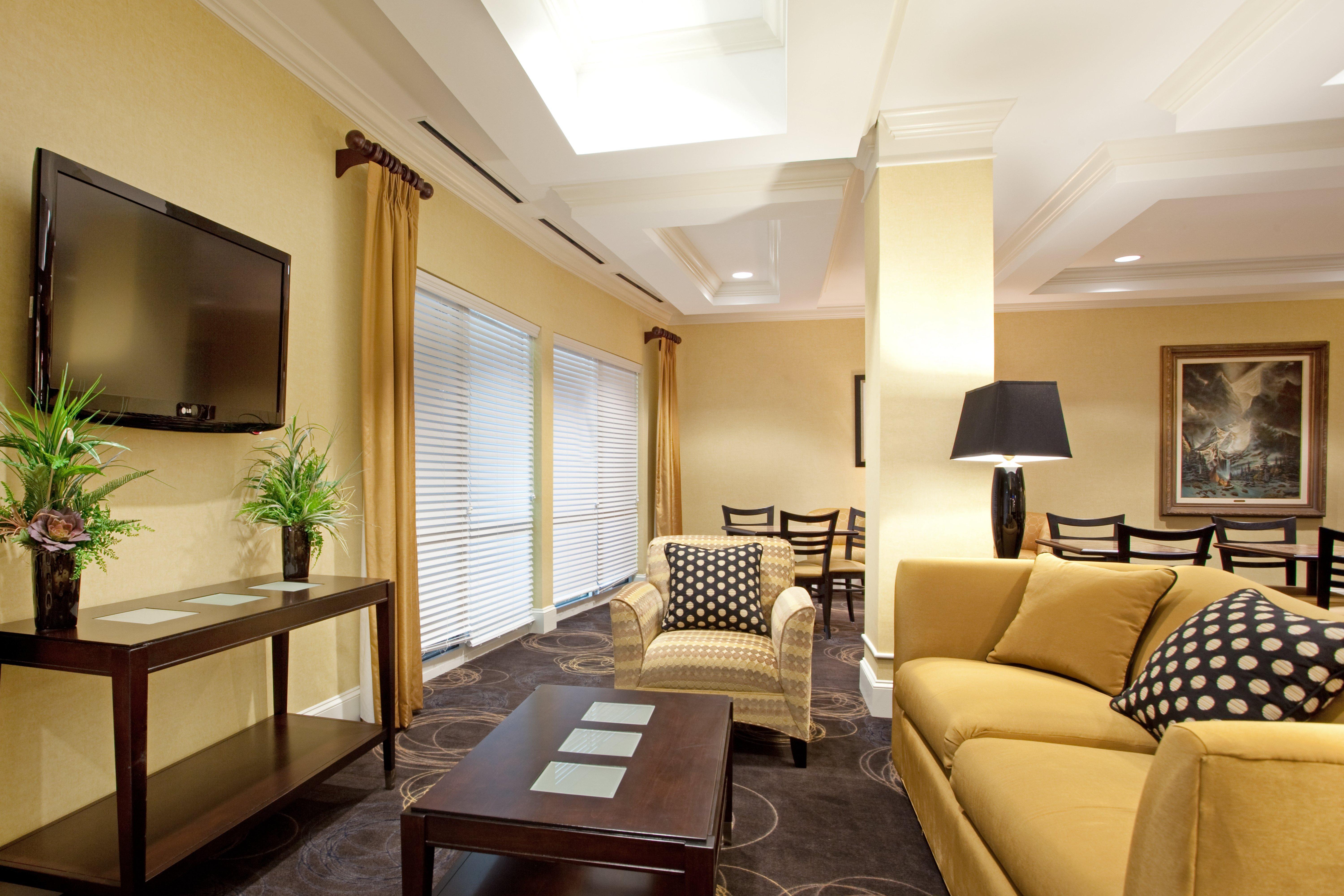 Holiday Inn Express Pembroke By Ihg מראה חיצוני תמונה