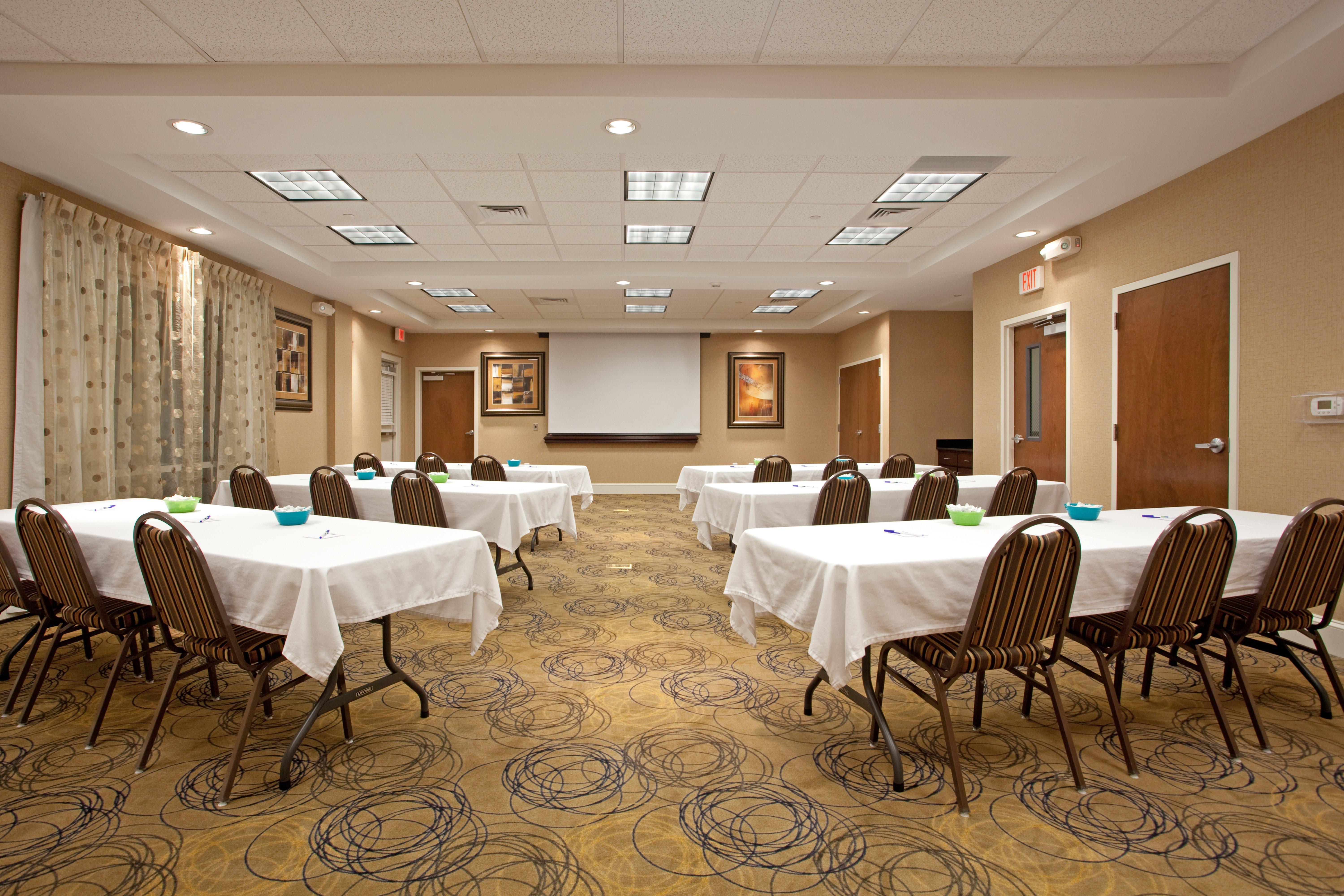 Holiday Inn Express Pembroke By Ihg מראה חיצוני תמונה