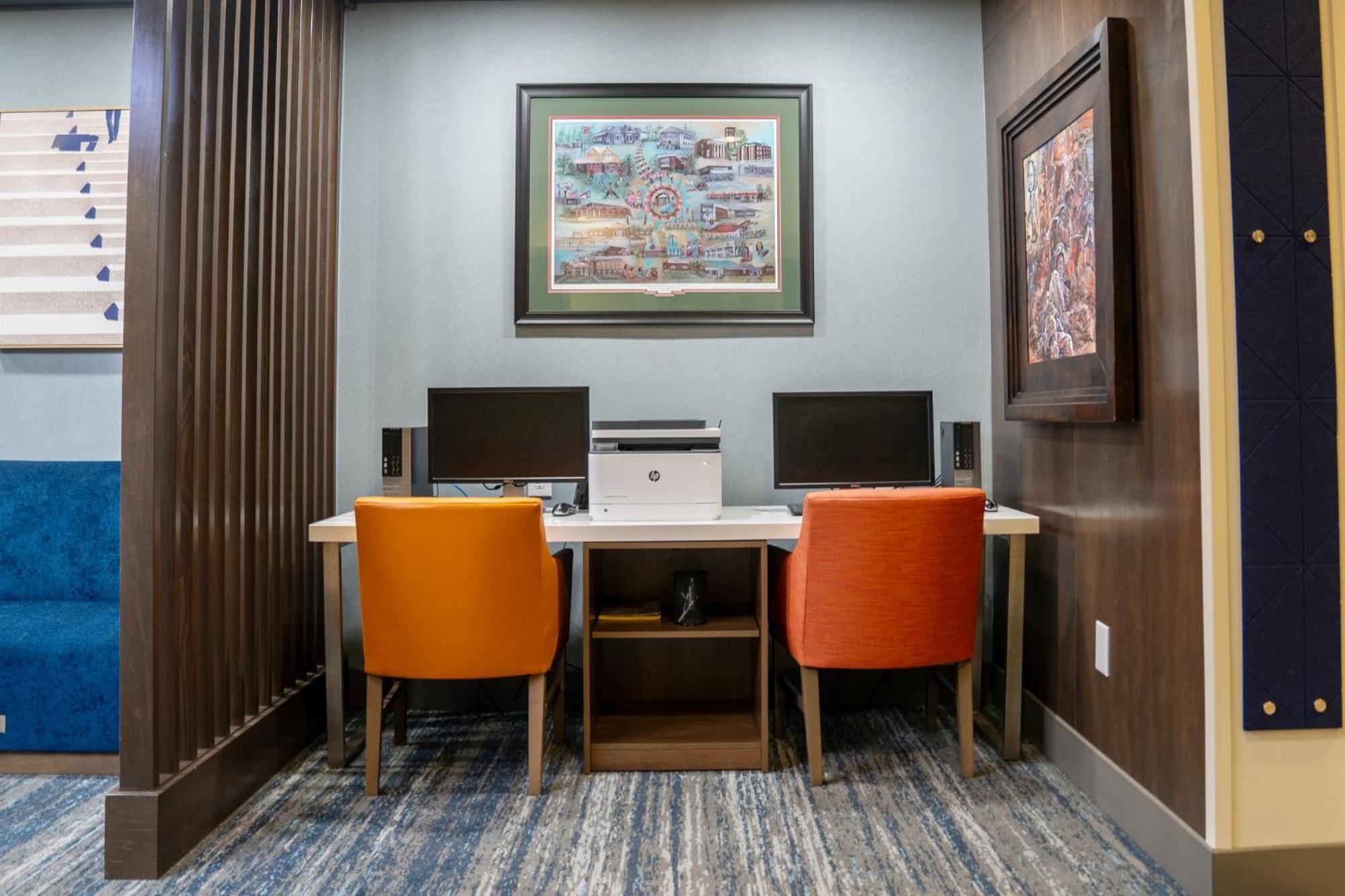 Holiday Inn Express Pembroke By Ihg מראה חיצוני תמונה